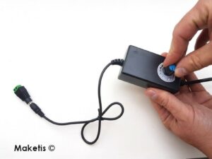 MagnoRail - Regelbare 2 ampere gelijkstroom voeding van 1 tot en met 12 Volt (SO-6)