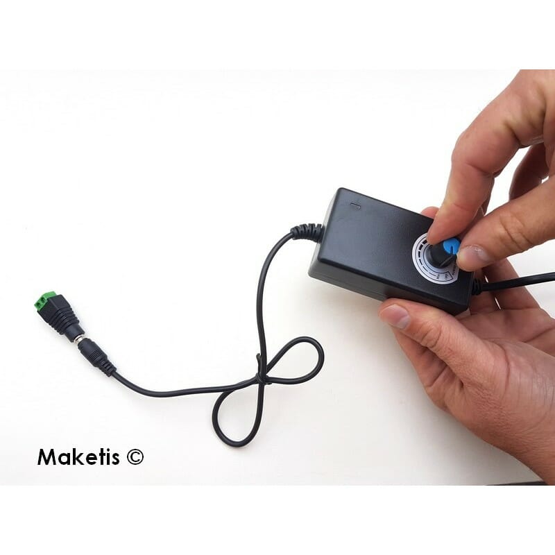 MagnoRail - Regelbare 2 ampere gelijkstroom voeding van 1 tot en met 12 Volt (SO-6)