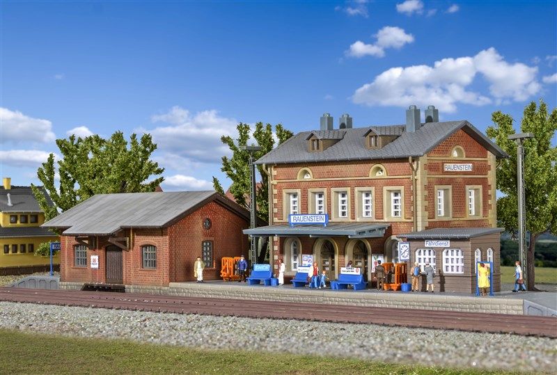Kibri bouuwpakket 37396 station rauenstein met goederenloods N - Afbeelding 4