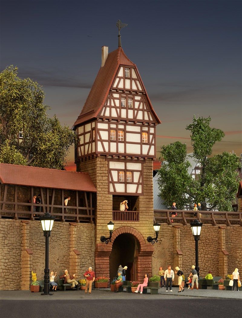 Kibri bouwpakket 38914 stadsmuur met toren H0