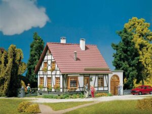 Faller bouwpakket 130215 vakwerkhuis met garage H0