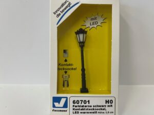 Viessmann parklantaarn 60701 H0