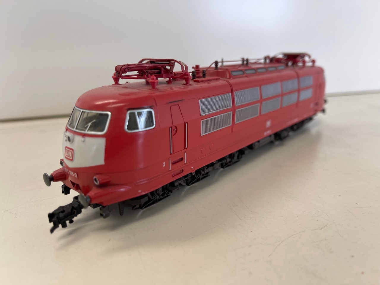 Fleischmann BR103 rode uitvoering analoog 4377