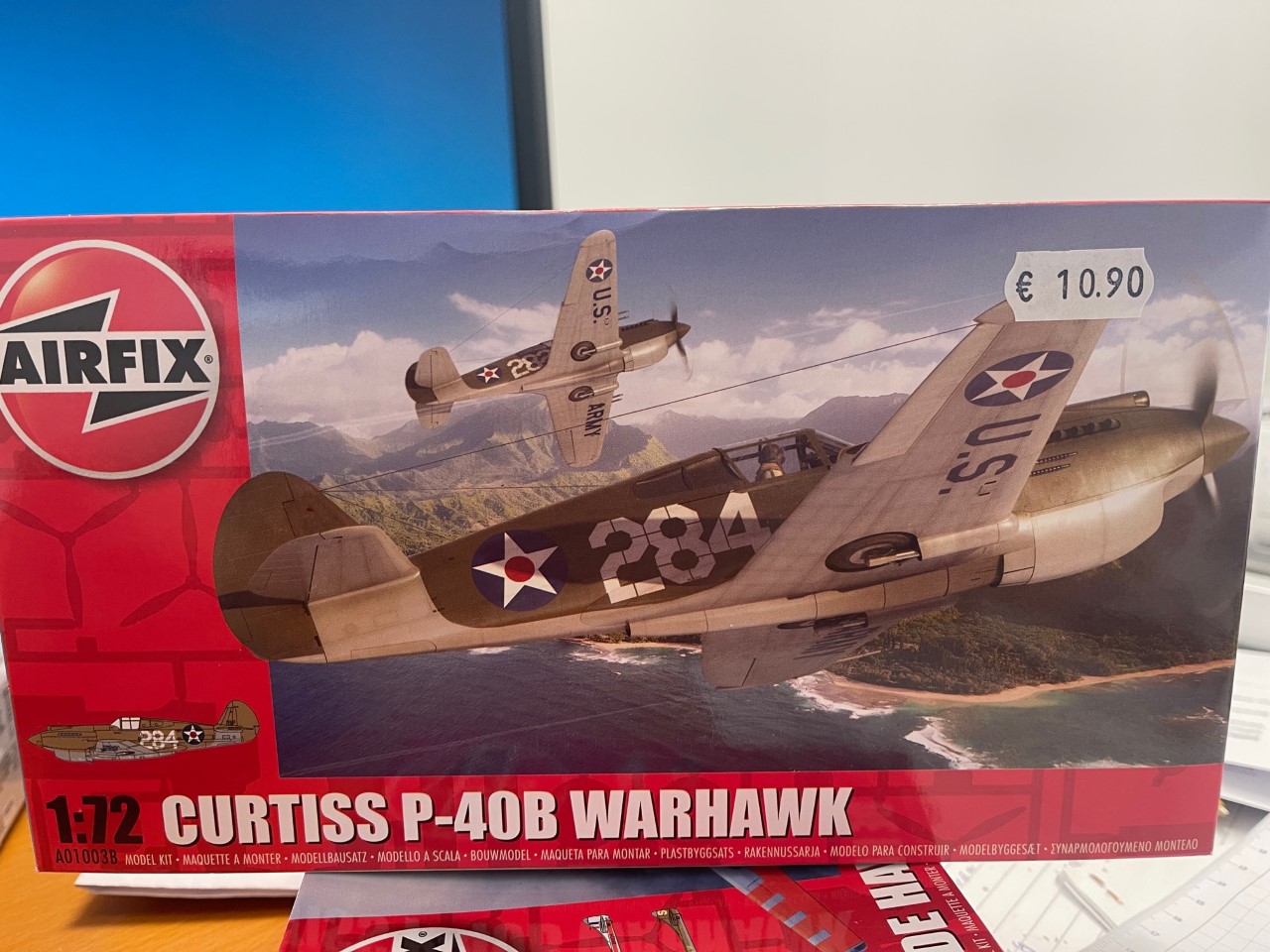 Airfix A010038 curtiss p-40b warhawk 1:72