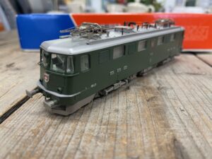 ROCO 43697 6X6 E LOK VAN DE SBB H0 ANALOOG GEBRUIKT