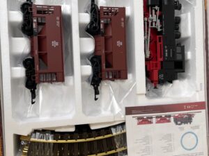 PIKO STARTSET SPOOR G 37100 BR80 PLUS 2 STORTWAGENS NIEUW