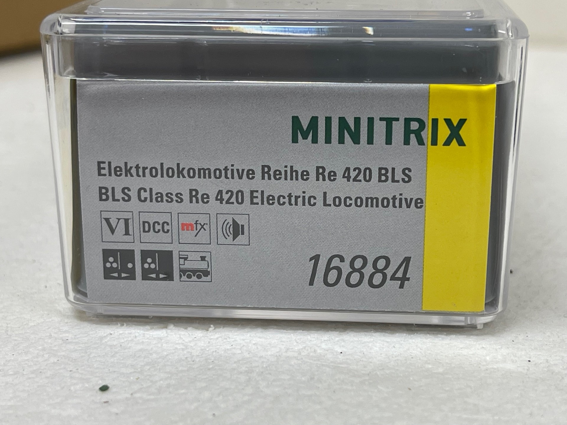 minitrix 16884 e lok reihe Re 420 BLS digitaal met sound spoor N nieuw