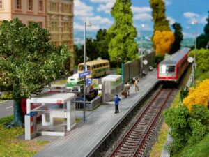 Faller Bouwpakket 120240  Modern Wachthuisje Met Accessoires - Schaal 1:87 / H0