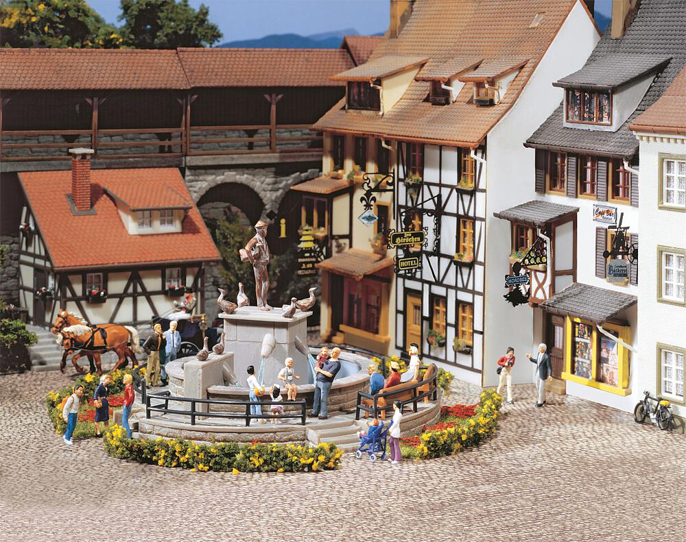 Faller Bouwpakket 130232 Monumentale Fontein - Schaal 1:87 / H0