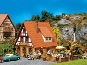 Faller Bouwpakket 130314  Pension Zur Krone - Schaal 1:87 / H0