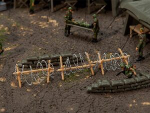 Faller Bouwpakket 144122  Prikkeldraadbarrière - Schaal 1:87 / H0