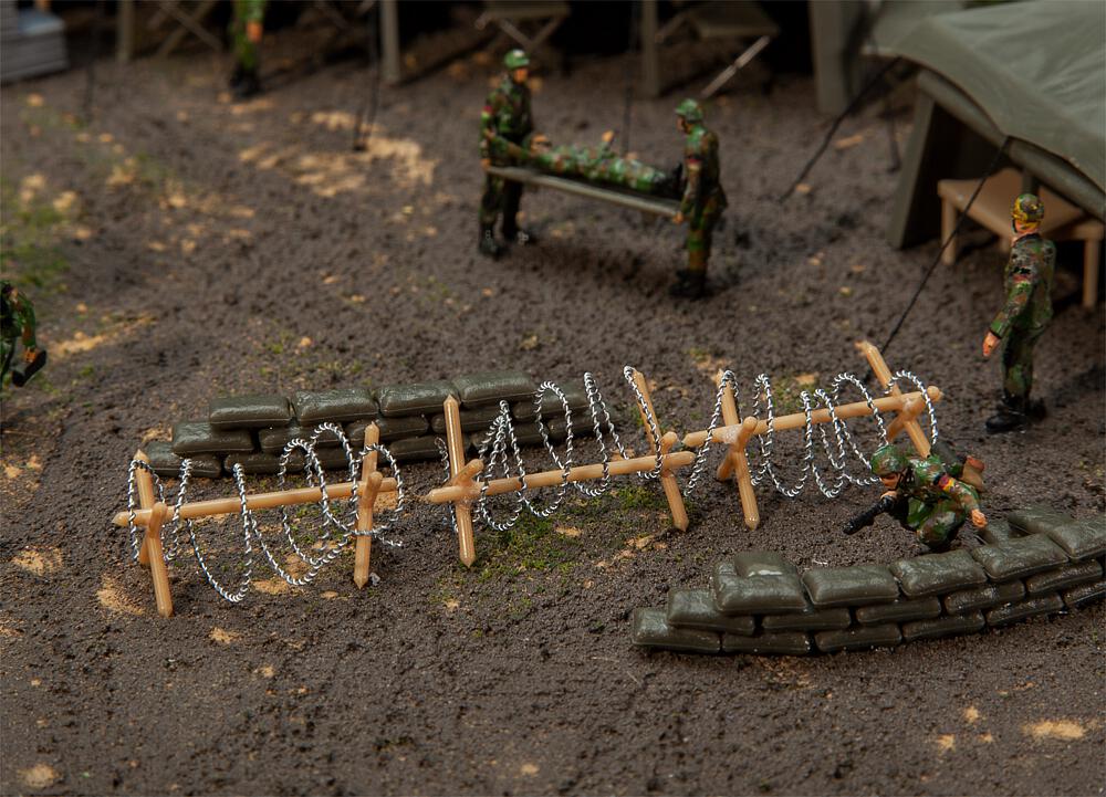 Faller Bouwpakket 144122 Prikkeldraadbarrière - Schaal 1:87 / H0