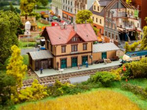Faller Bouwpakket 212122 Locomotieven Werkplaats - Schaal 1:160 / N